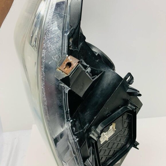 2011 2012 2013 2014 - 2019 Toyota Sienna Driver Left Side Headlight Halogen OEM - Picture 10 of 12